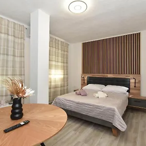 Jeta Studio&rooms Zara