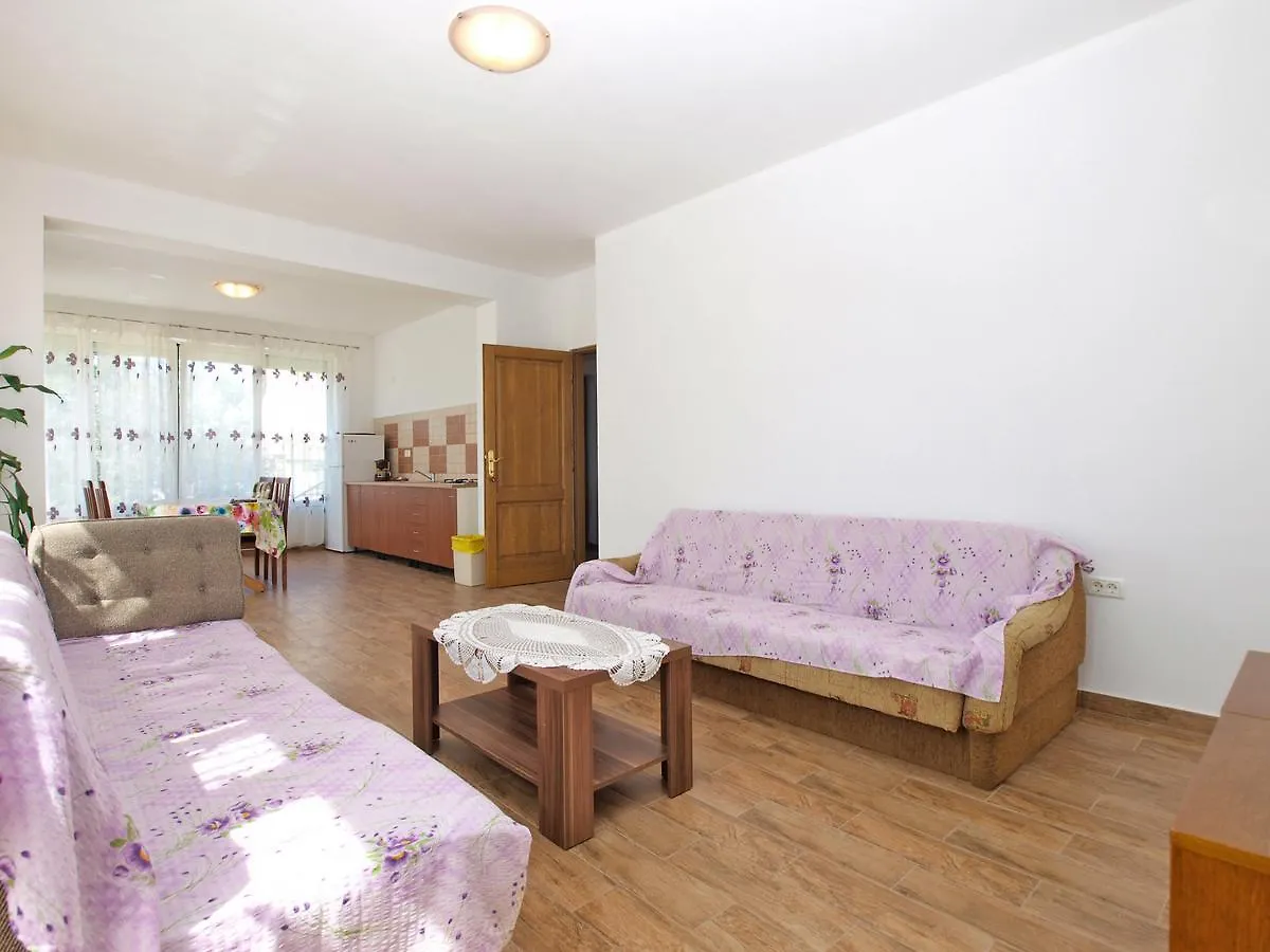 Apartments Edin 1359 Peroj